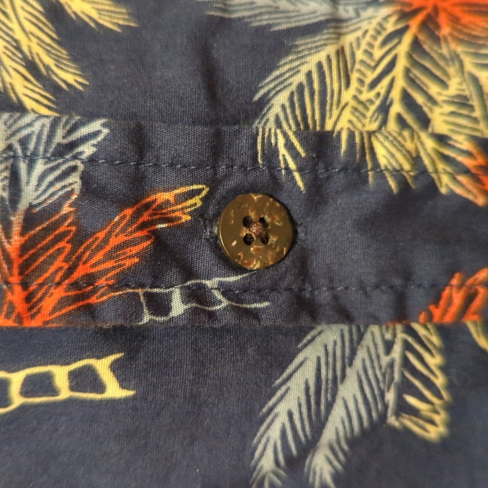 Rip Curl Button Down Shirt Palm Trees Size Medium - image 6